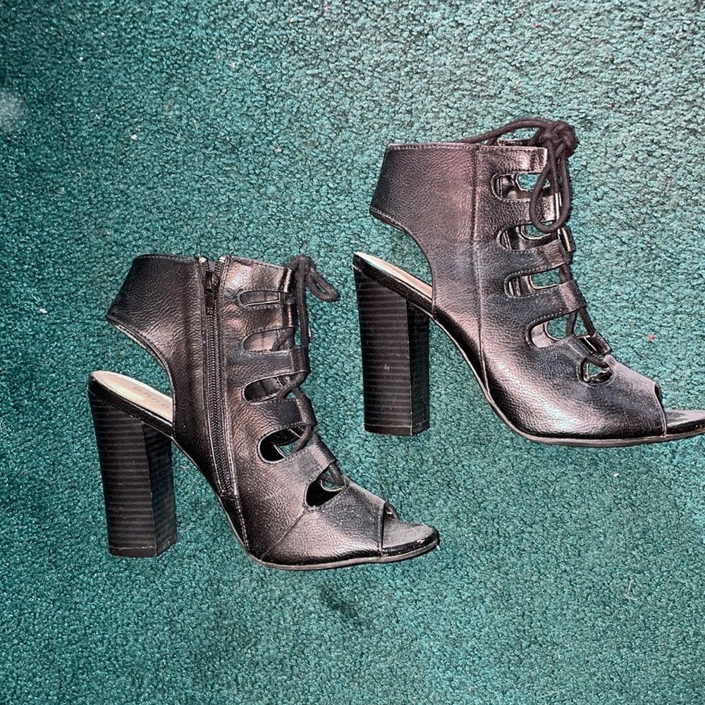 Black open toed heel